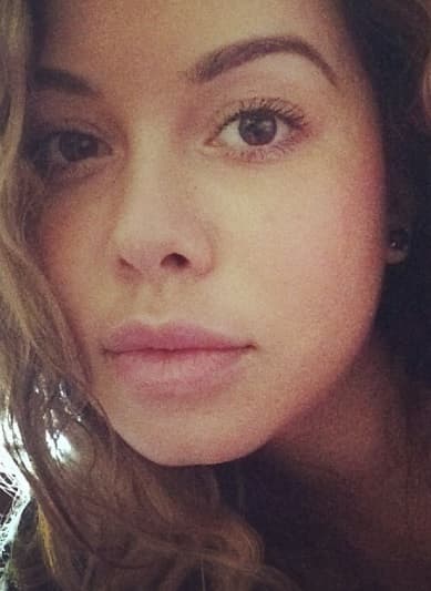 Chiquis fue víctima de abuso sexual de su padre, Trinidad Marín. 'Trino' también abusó de Rosie Rivera. Juntas vivieron un infierno, pero se armaron de valor para contarle a Jenni y fue así como lo denunciaron.