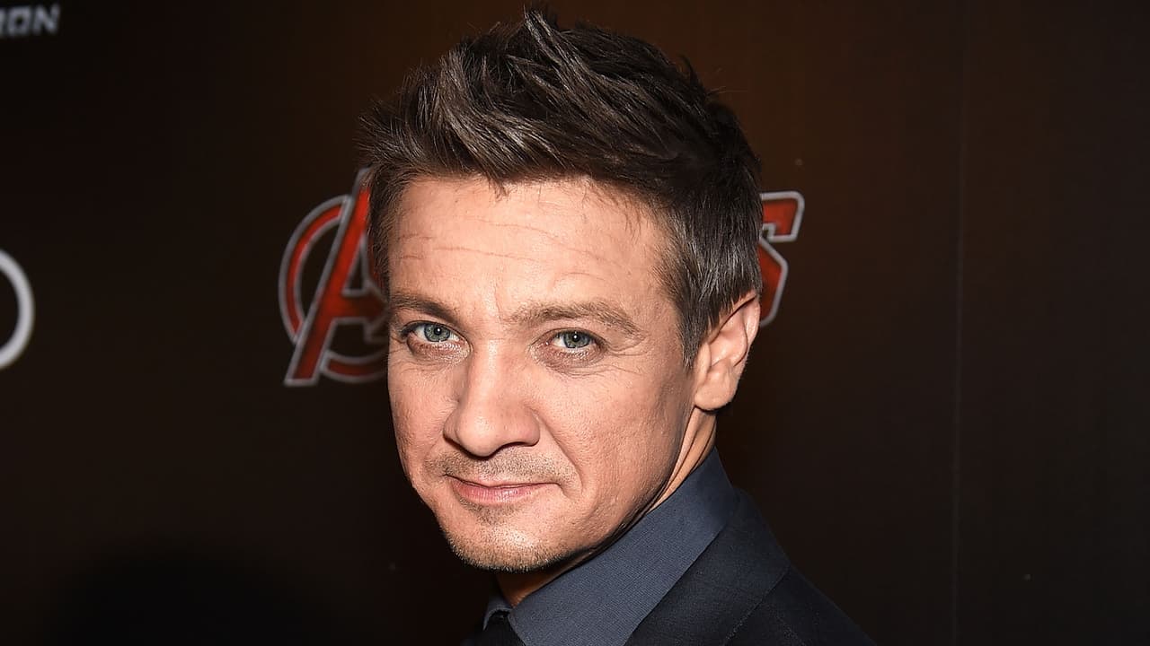 Jeremy Renner irrumpió en una boda