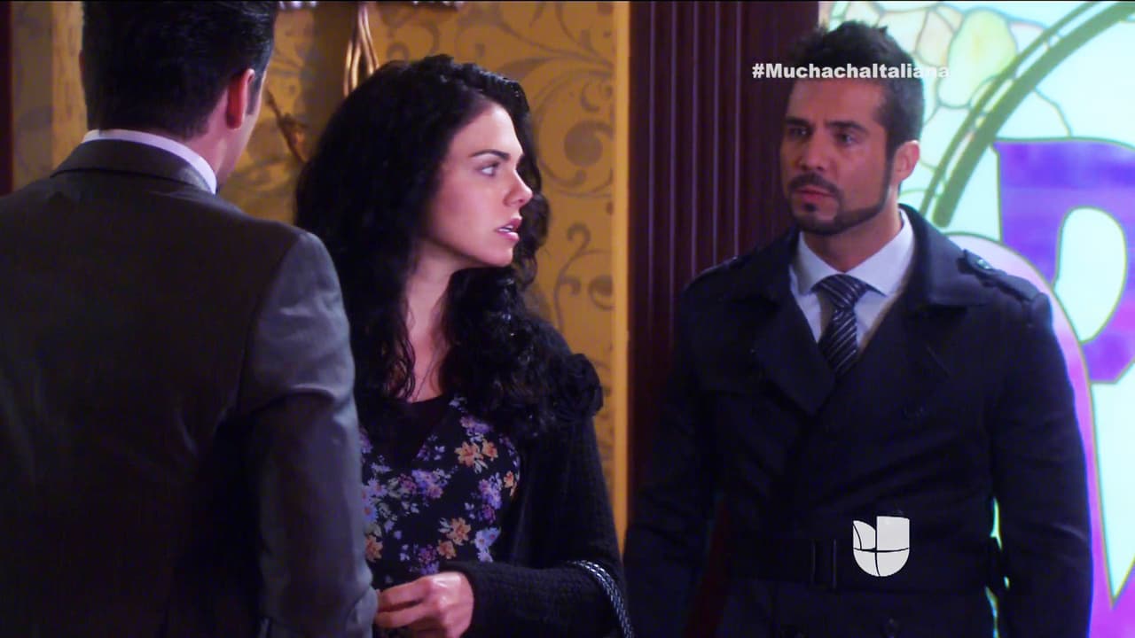 Viene con Pedro y en cualquier momento los podría descubrir.