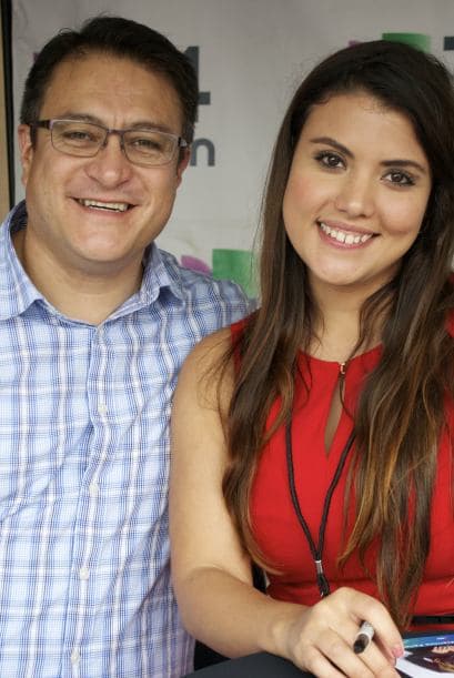 Kiarinna Parissi no dejó de sonreír y posar para todas las fotografías.