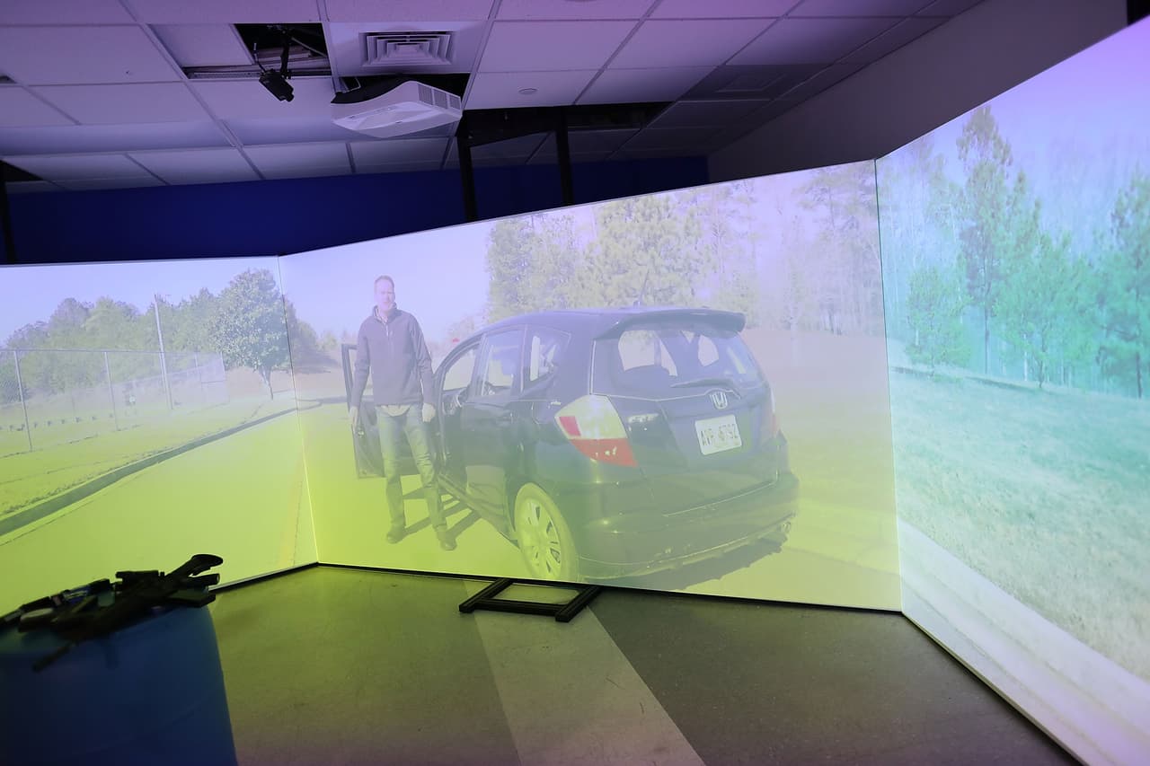 La policía de la ciudad de Miami comenzará a utilizar este novedoso sistema en los próximos días. La ciudad del sur de la Florida ocupa el 
<a href="https://www.univision.com/noticias/economia/criminalidad-pobreza-y-alto-costo-de-vida-las-peores-50-ciudades-para-vivir-en-eeuu-fotos-fotos">puesto 42 entre las 50 peores ciudades de Estados Unidos, según un estudio del portal Wallet Hub</a> basado en las tasas de criminalidad, pobreza y alto costo de la vida.