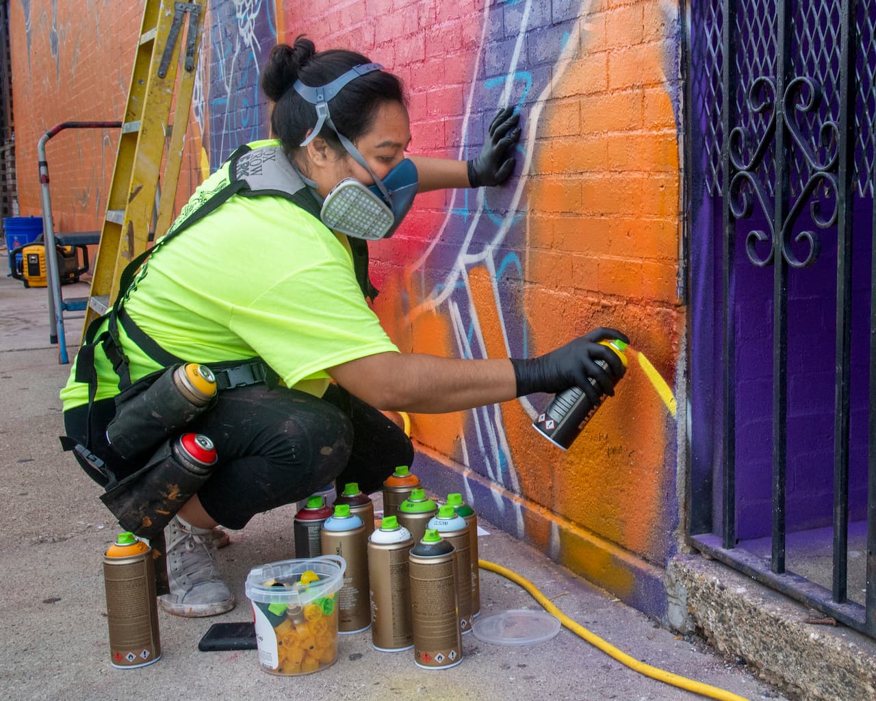 AARP comisionó un mural en Pilsen.