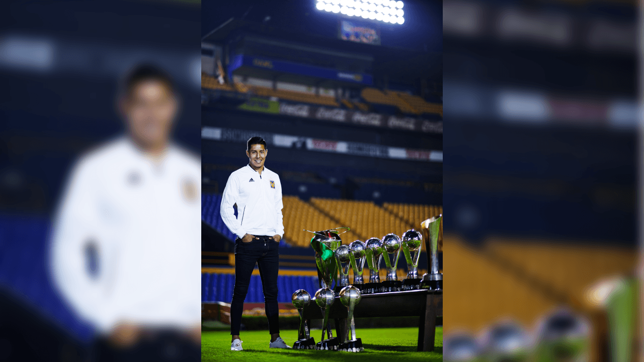 Posee la segunda marca de más partidos disputados con Tigres tras contar con 415, tan sólo a 17 de superar el record histórico de Tomás Boy con 431.