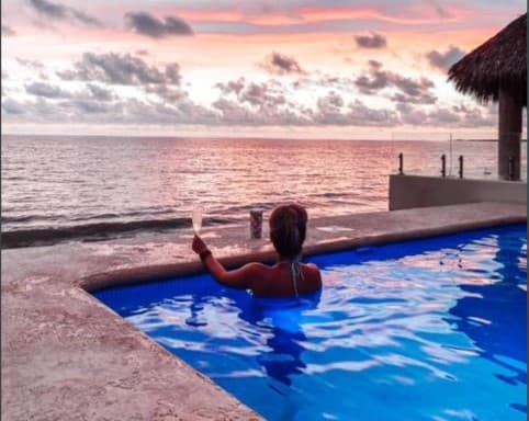 Organizaron 283 partos fraudulentos en EEUU para comprarse una casa de playa en México