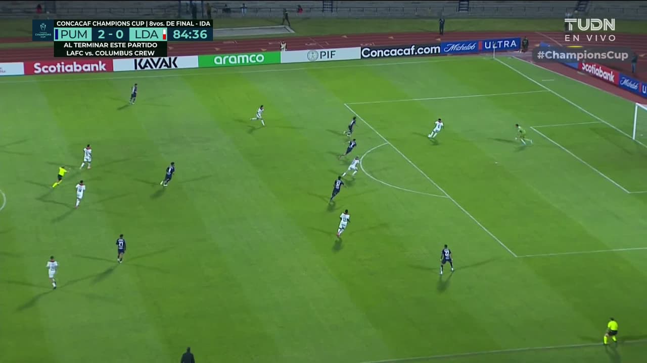 ¡Se salva Pumas! Error de Padilla pero se recompone la defensa universitaria