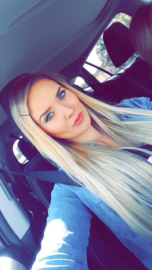 Pero si se trata de su cuerpo, dice ser fanática de su abdomen, mientras que la parte que menos le gusta de ella son sus 'pompis', así lo reveló para la revista 'People en español'.