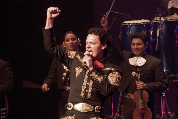 Gana boletos para Pedro Fernández