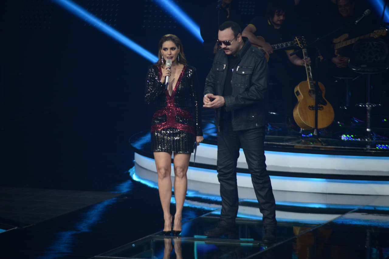 Esta ocasión los capitanes tuvieron que cantar con los papás y en la segunda etapa los hijos lo hicieron de manera individual para poder elevar la puntuación. Hubo doble eliminación y los Valdés dijeron adiós. Paty Cantú pasó por lo mismo que María León y sus dos familias se enfrentaron, quedando fuera los Tijerina.