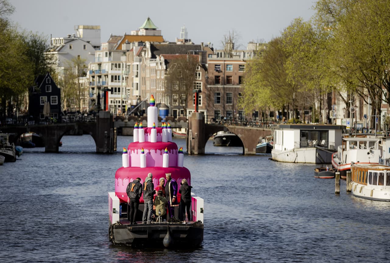 Conmemoran el 20 aniversario de las primeras bodas legales entre personas del mismo sexo en el mundo