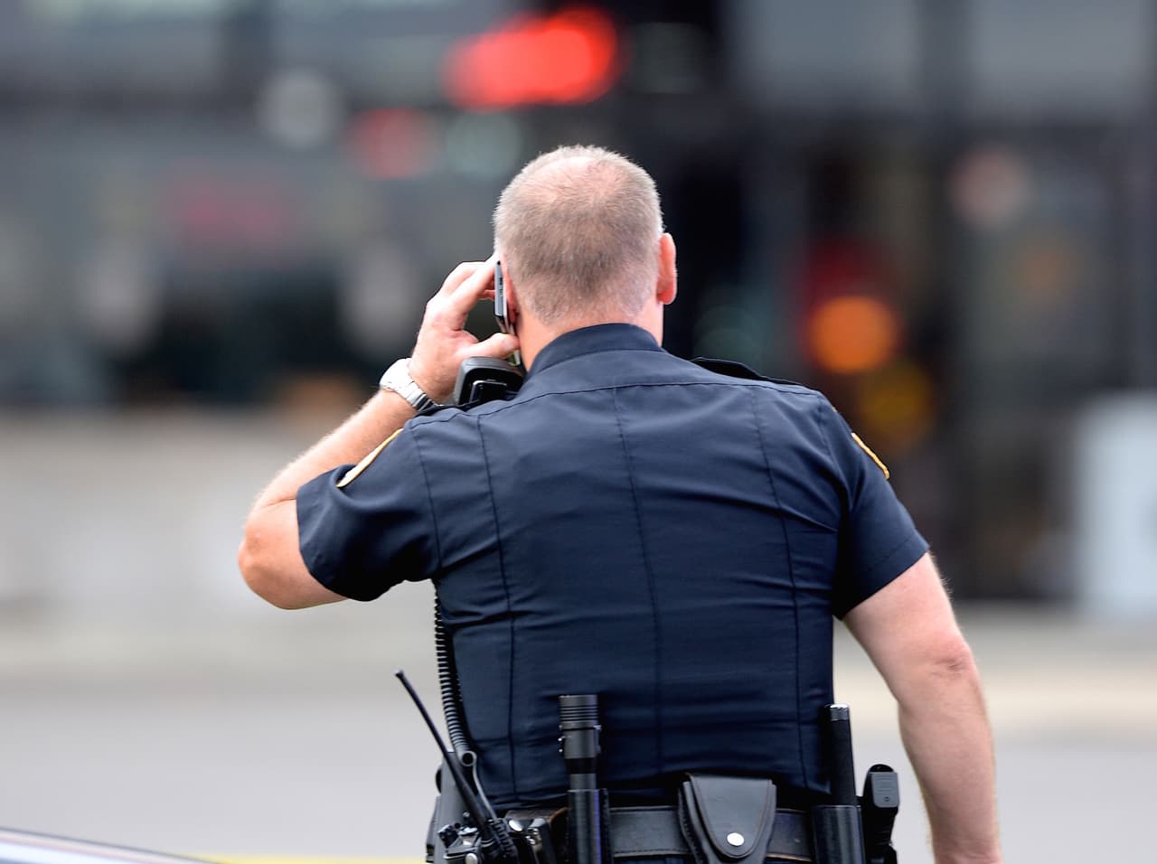 Dos policías heridos y un ladrón muerto tras tiroteo en Tennessee