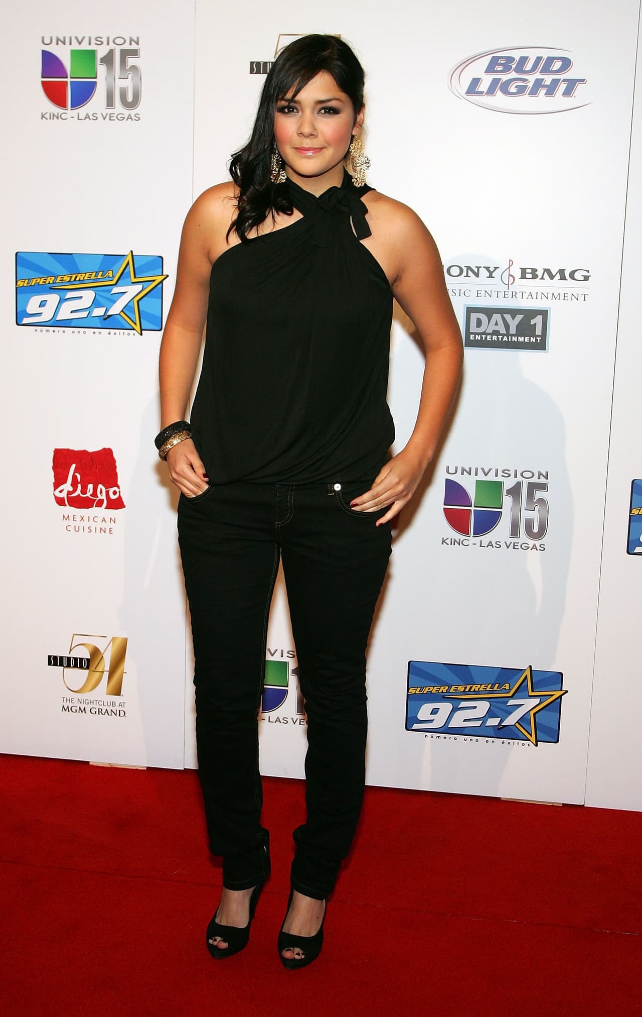 De acuerdo con Las Estrellas, luego de esas declaraciones, Yuridia optó por limitar los comentarios en su perfil social, dejando claro que no permitiría que ninguna revista lucrara con su boda, ni que siguieran criticando a su esposo.