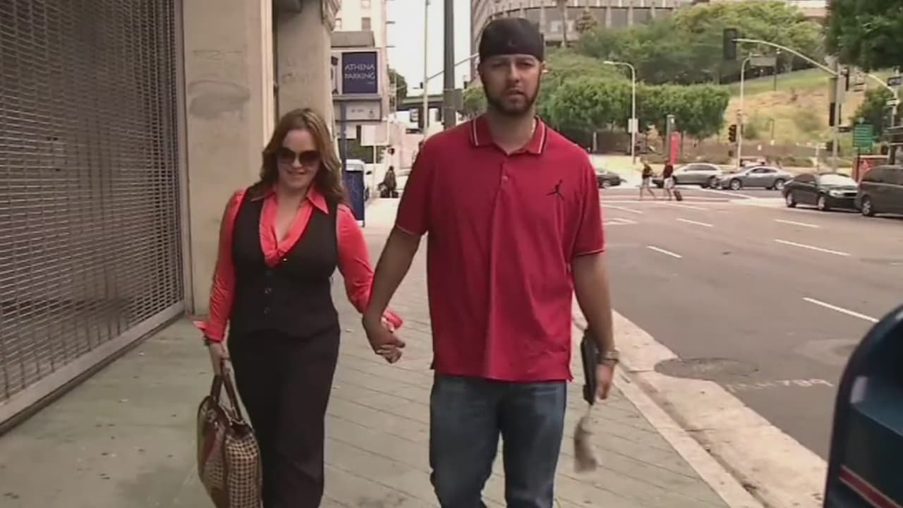 Esteban Loaiza comenzó una relación amorosa con Cristina Eustace en 2014, luego de quedar viudo de Jenni Rivera, quien 
<b><a href="https://www.univision.com/famosos/jenni-rivera-muerte-familia-luto" target="_blank">murió en un trágico accidente aéreo</a></b> en diciembre de 2012. 
<br>