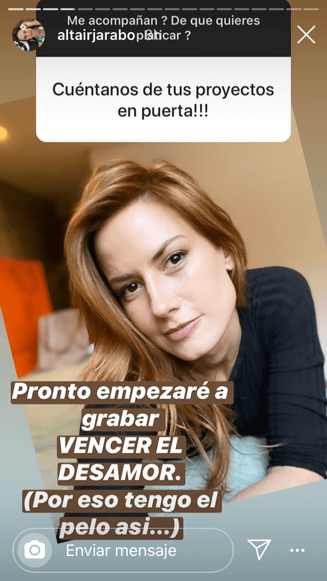 "Pronto empezaré a grabar 'Vencer el desamor' (por eso tengo el pelo sí…)", contestó la estrella de
<b><a href="https://www.univision.com/shows/pasion-y-poder" target="_blank">Pasión y Poder</a></b>, dejando en claro lo que algunos sospechaban: todo se debía a un nuevo proyecto laboral.
<br>