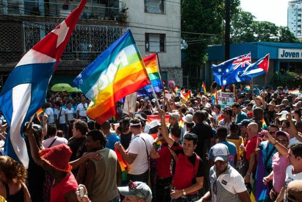 "En estos últimos años se hizo un gran progreso en nuestra sociedad bastante machista, lo he notado con mi padre que me aceptó poco a poco, ahora con los vecinos y compañeros con los que me siento incluido", expresó Jesús Ríos, un homosexual de 29 años que trabaja en el sector de la cultura.