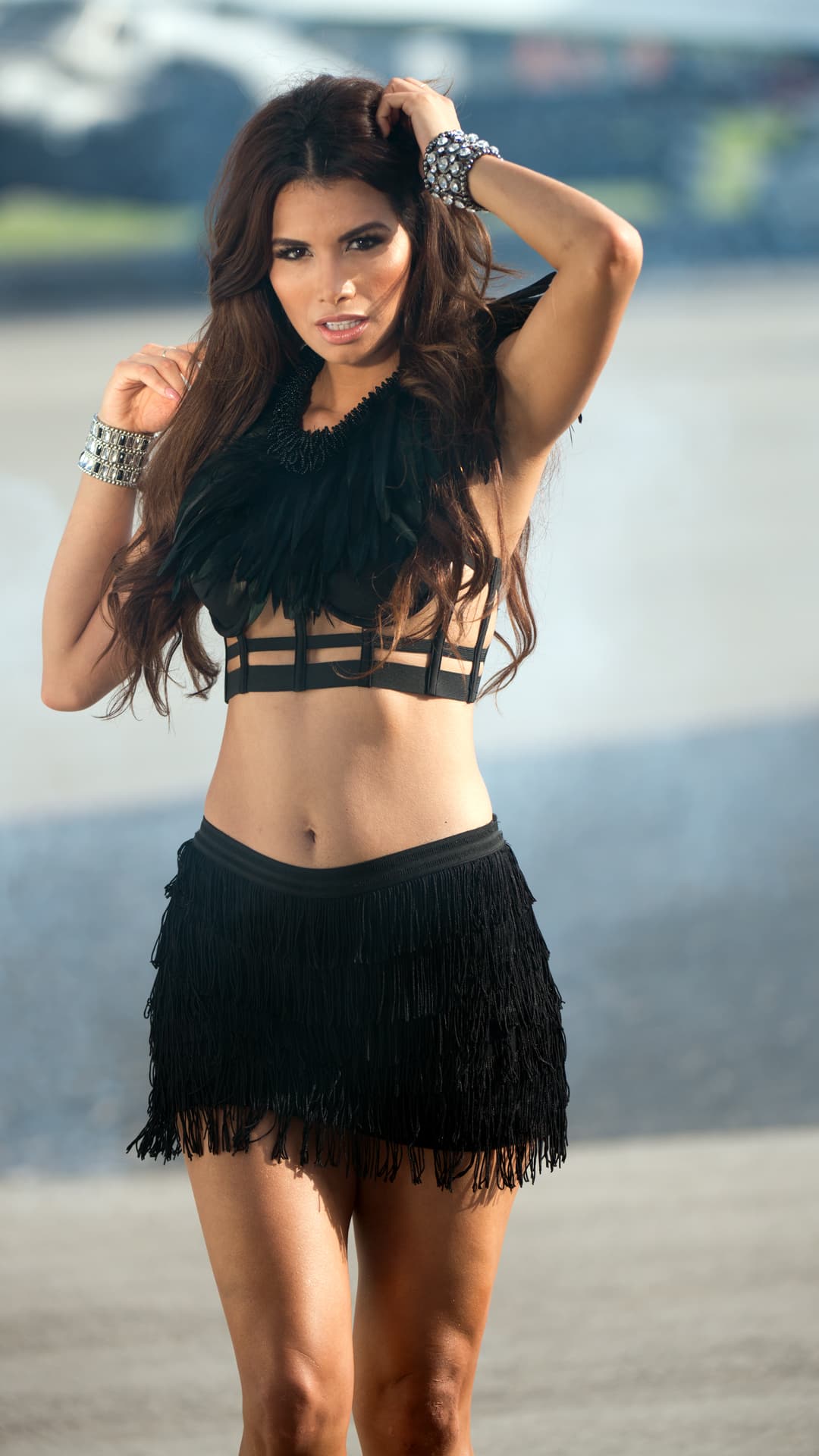 Nuestra Belleza Latina 2013 cambió la vida de esta chica sencilla y humilde que llegó de El Salvador a Las Vegas con su familia. El público rápidamente se conectó con su historia, votó por hacer su sueño realidad y la convirtió en la segunda reina centroamericana. Marisela uso parte del dinero recibido para operar a su sobrina y regalarle un restaurante a su mamá mientras sigue siendo una figura pública.