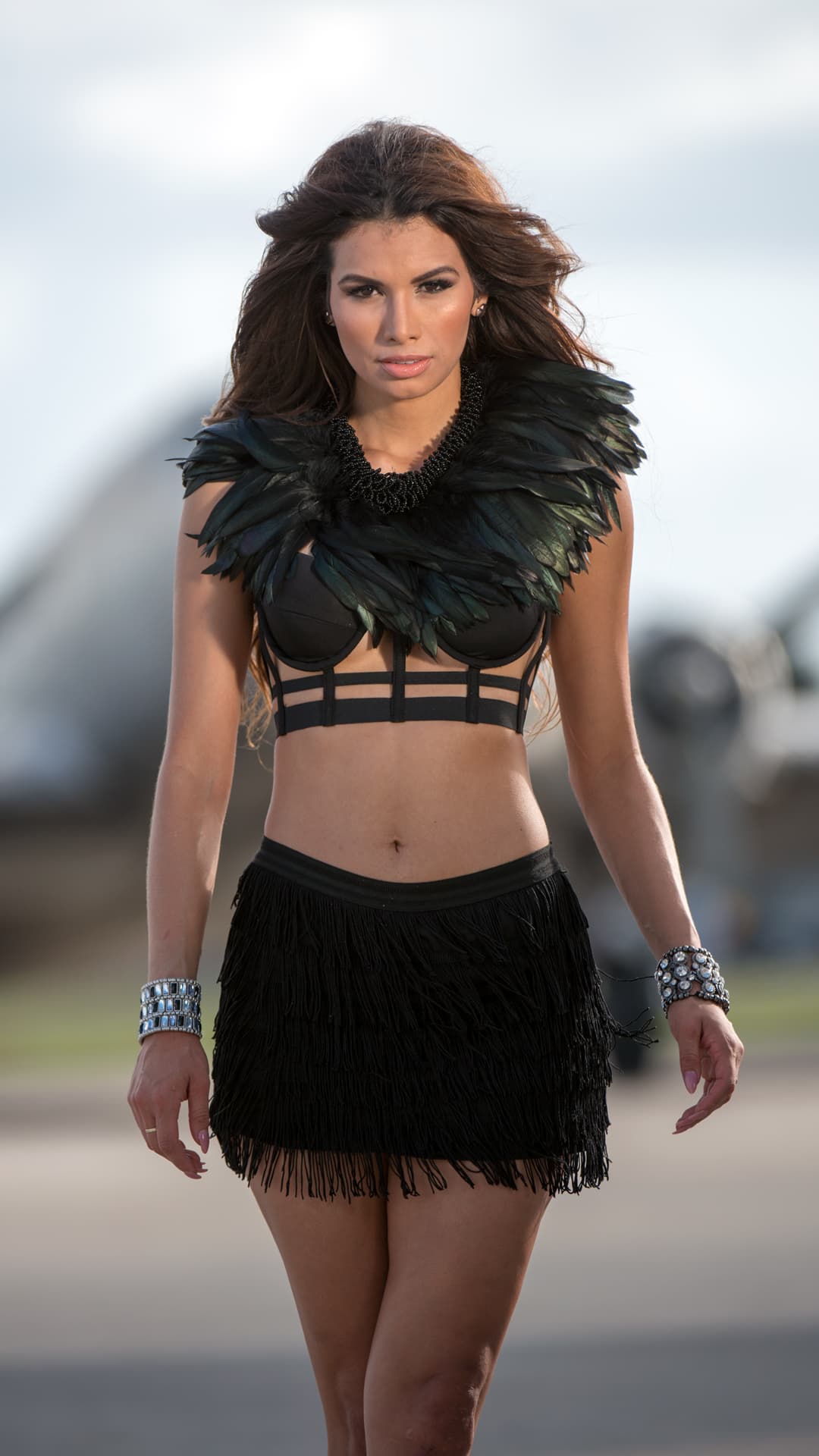 Nuestra Belleza Latina 2013 cambió la vida de esta chica sencilla y humilde que llegó de El Salvador a Las Vegas con su familia. El público rápidamente se conectó con su historia, votó por hacer su sueño realidad y la convirtió en la segunda reina centroamericana. Marisela uso parte del dinero recibido para operar a su sobrina y regalarle un restaurante a su mamá mientras sigue siendo una figura pública.