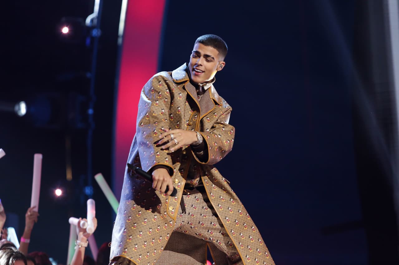 Su desenvolvimiento en el escenario lo ha hecho una de la estrellas favoritas del momento entre el púbico juvenil.