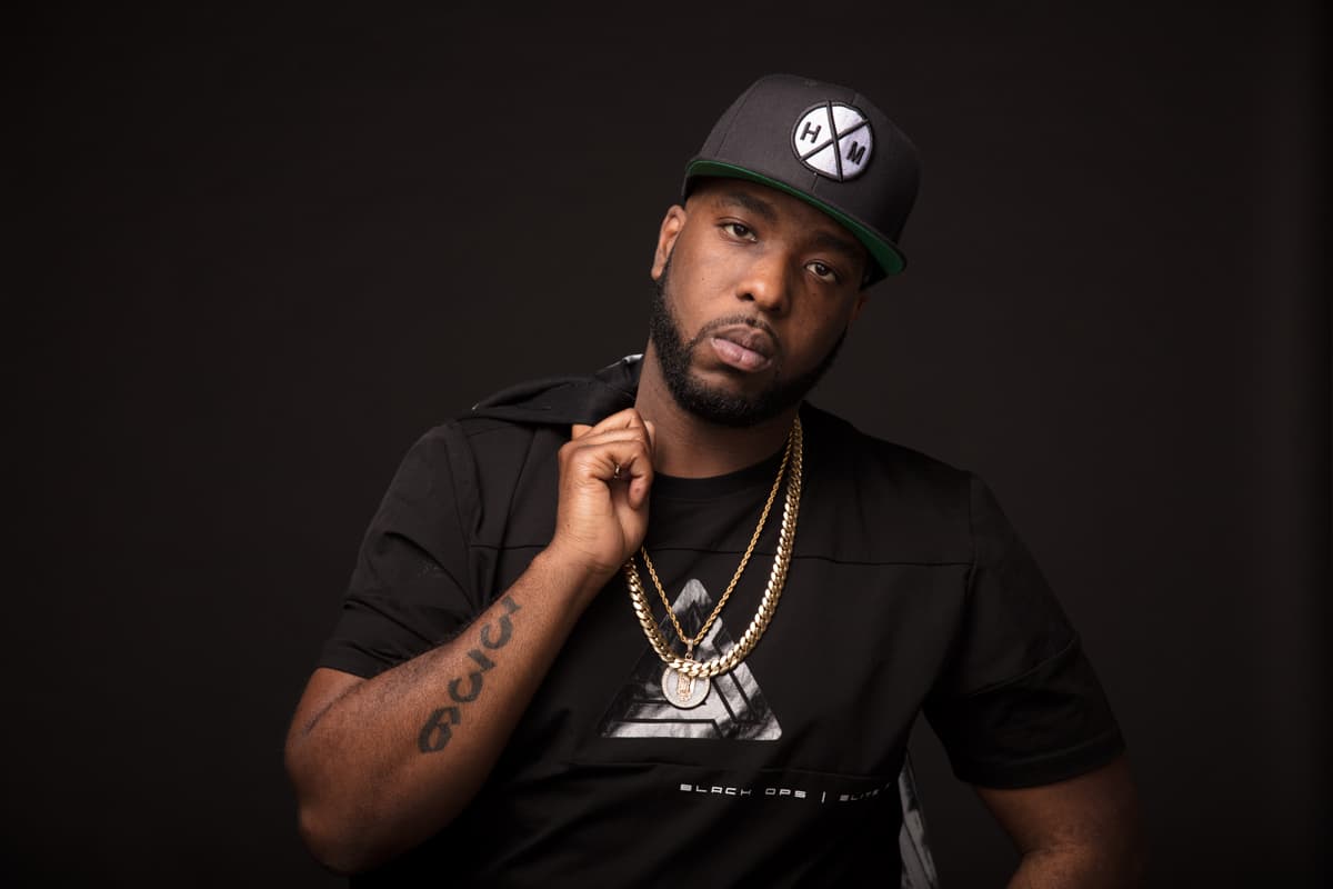 Luke Nasty inside the Uforia Lounge