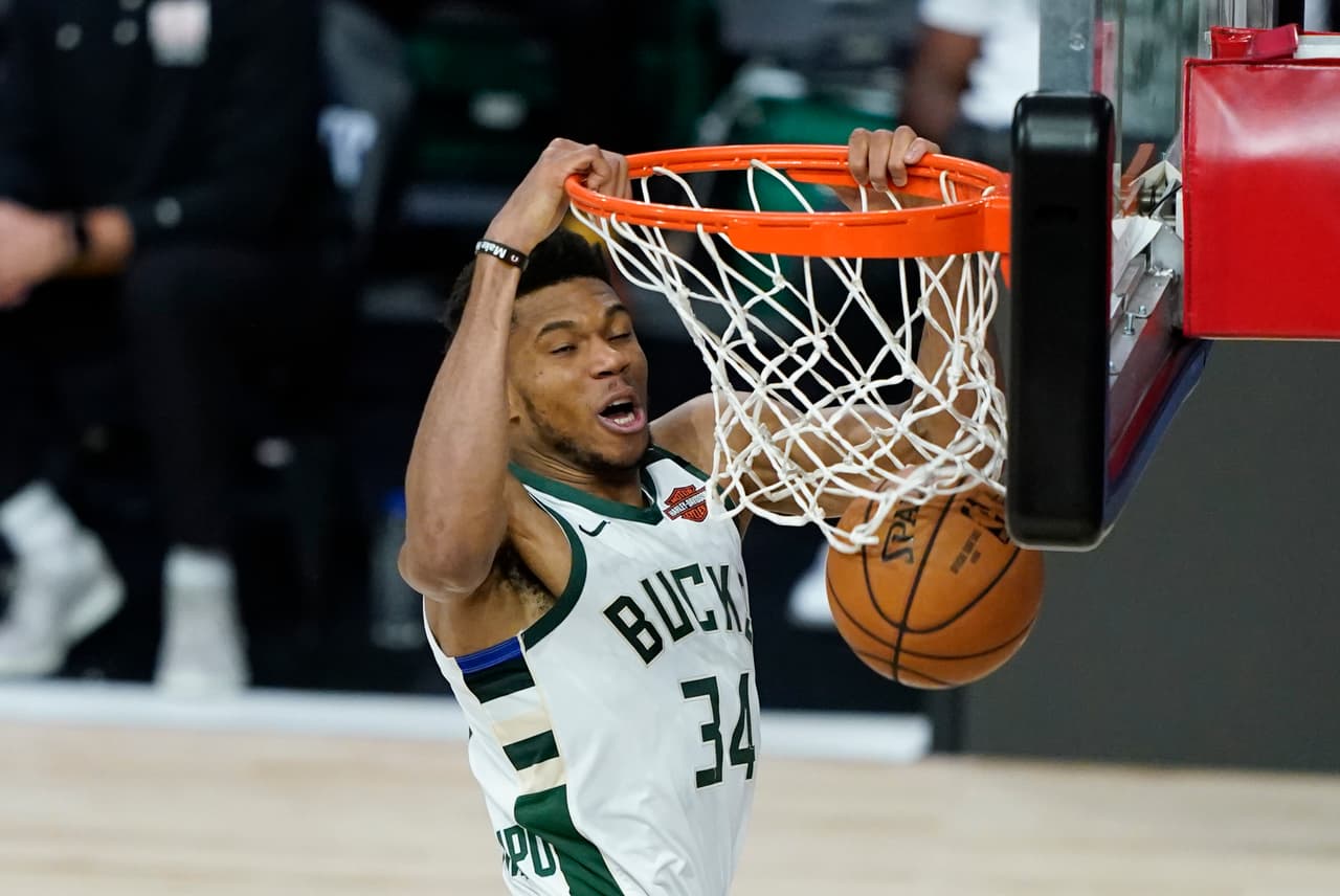 Antetokounmpo gana premio a Mejor Defensivo del Año en la NBA