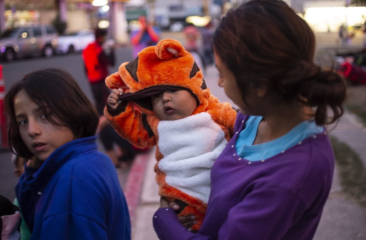 México rechaza extender el pacto para que ciertos solicitantes de asilo en EEUU esperen en México