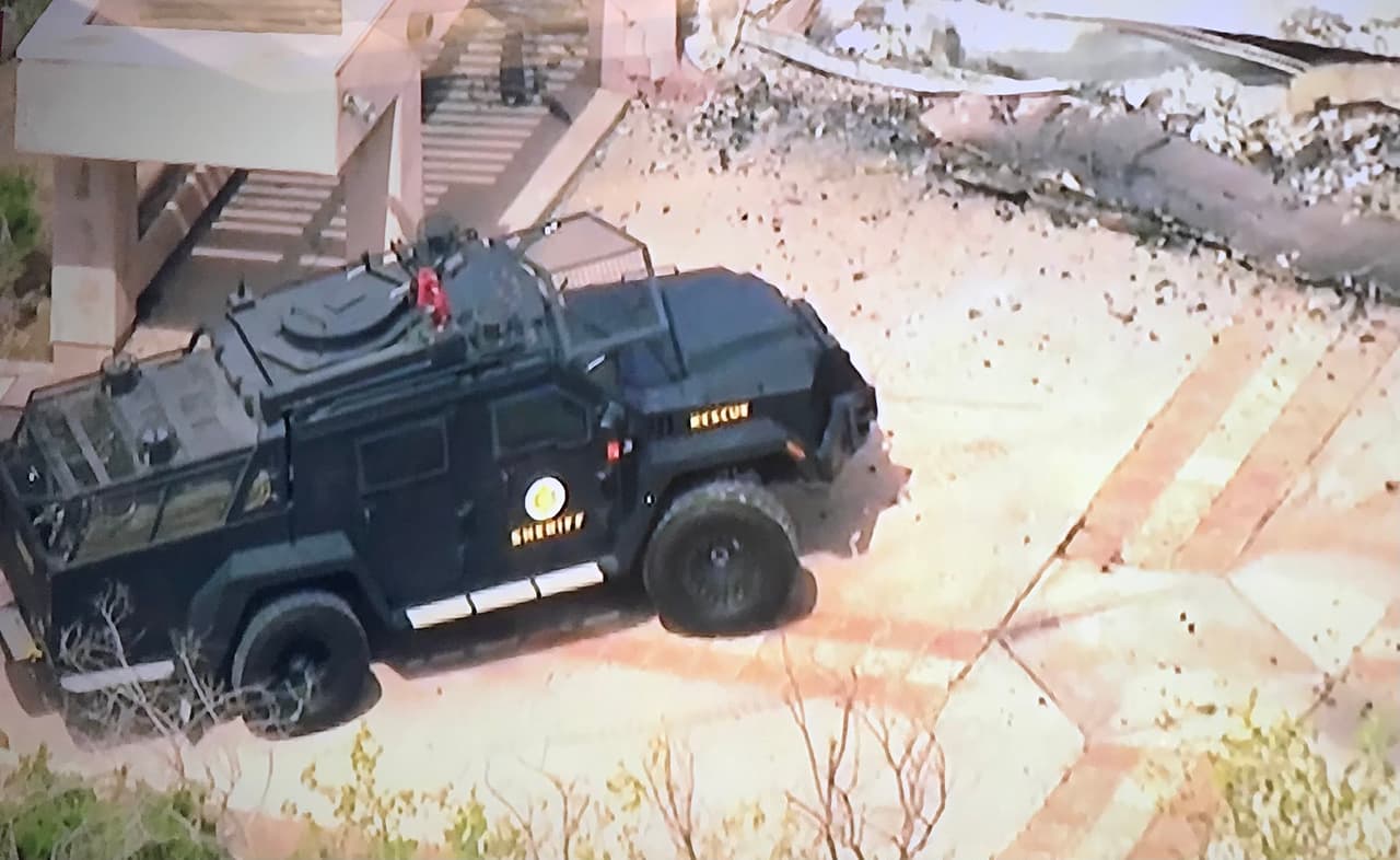 Las autoridades confirmaron este martes, durante una conferencia de presa, que 
<a href="https://www.univision.com/local/los-angeles-kmex/un-herido-tiroteo-estacion-bomberos-agua-dulce-california">un bombero del condado de Los Ángeles murió y un capitán de bomberos resultó herido dentro de la estación 81 de Agua Dulce.</a>