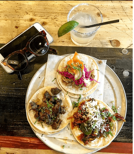 Además de altruista, la esposa de Mottola se alimenta muy bien ¡Éntrale a tus taquitos!