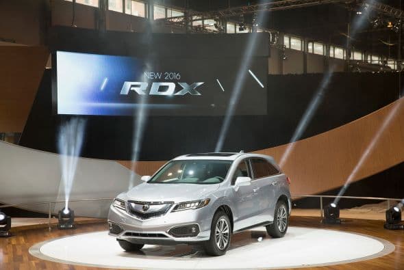 La nueva RDX de Acura hizo su aparición durante el Autoshow de Chicago 2015.