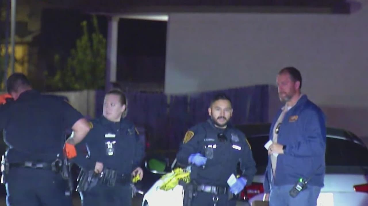 Noche violenta de Thanksgiving en San Antonio. Balacera arruinó la celebración.