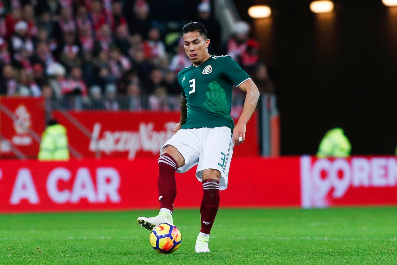 Carlos Salcedo realizó una labor pulcra y detuvo lo que llegó a su zona- 7