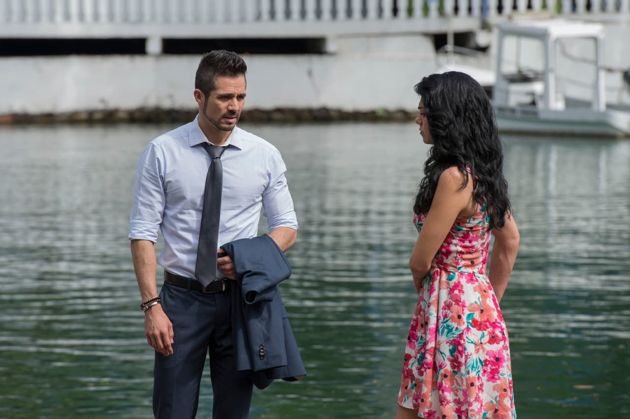 Sus personajes de Pedro y Fiorella están que se derriten de amor.