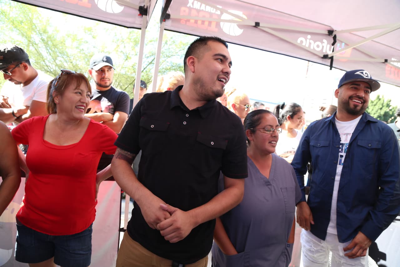 Así se divierten los locutores del Free-guey show cuando no están en cabina.