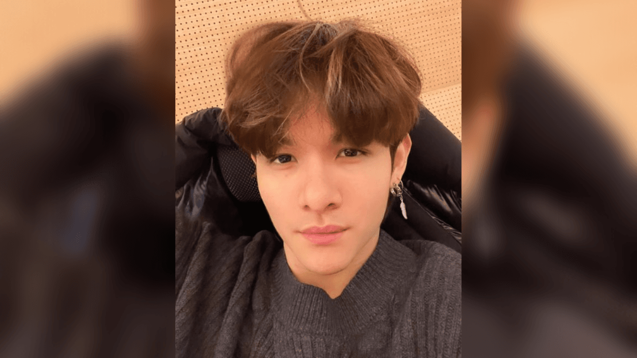 <h2 class="cms-H2-H2">Kim Samuel</h2>
<br>
<br>Samuel Arredondo Kim, más conocido por su nombre artístico Samuel, es un cantante estadounidense que formó parte del dúo de hip hop Punch en 2015. Samuel nació en Los Ángeles, California de padre mexicano (José Arredondo) y madre surcoreana.