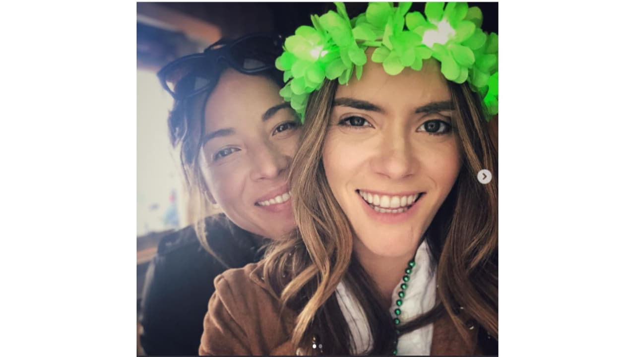 Kany García y Jocelyn Trochez