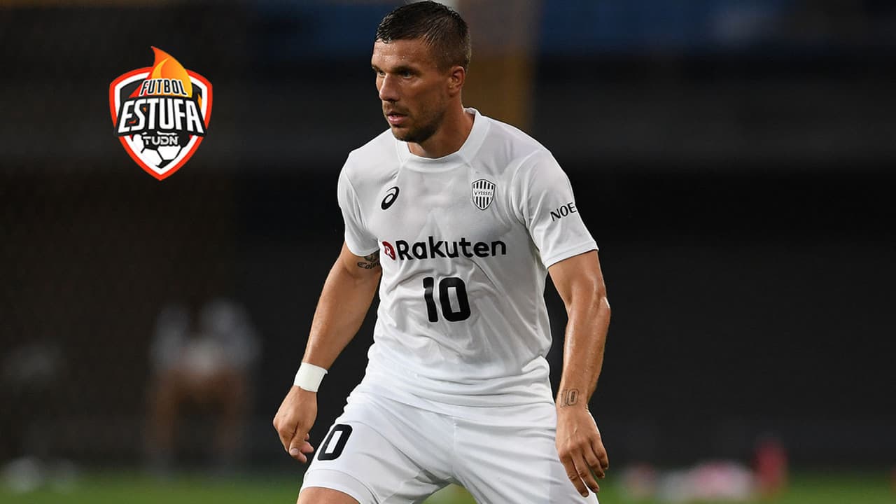 Lukas Podolski negocia con la directiva de los Gallos de Querétaro 