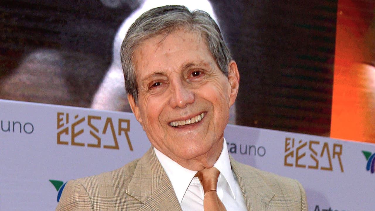 En febrero de 2019, el primer actor confirmó que 
<b><a href="https://www.univision.com/entretenimiento/hector-bonilla-padece-cancer-de-pulmon-y-quiere-llevar-su-enfermedad-en-privado-fotos" target="_blank">le fue diagnosticado cáncer </a></b>en el riñón derecho. Desde entonces, se ha sometido a tratamientos para darle batalla.