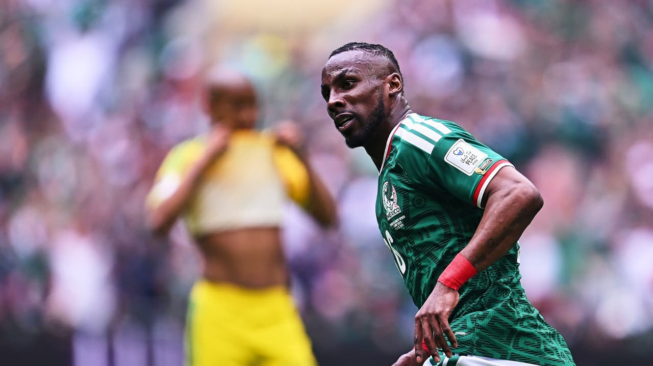 ¿Quién lo diría? Quiñones empata estadística goleadora con Colombia