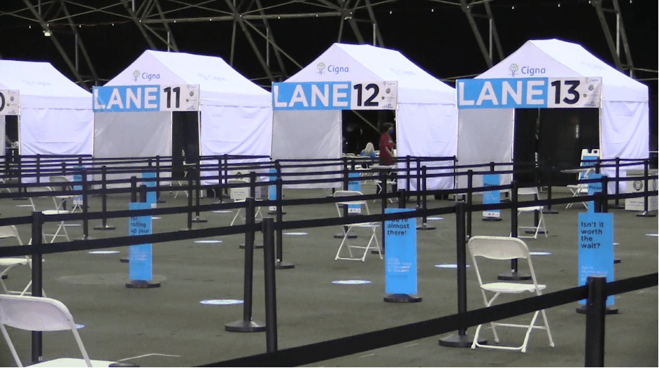 Son 16 estaciones de vacunación en total; el estado trabaja en colaboración con la compañía Cigna. 
<br>