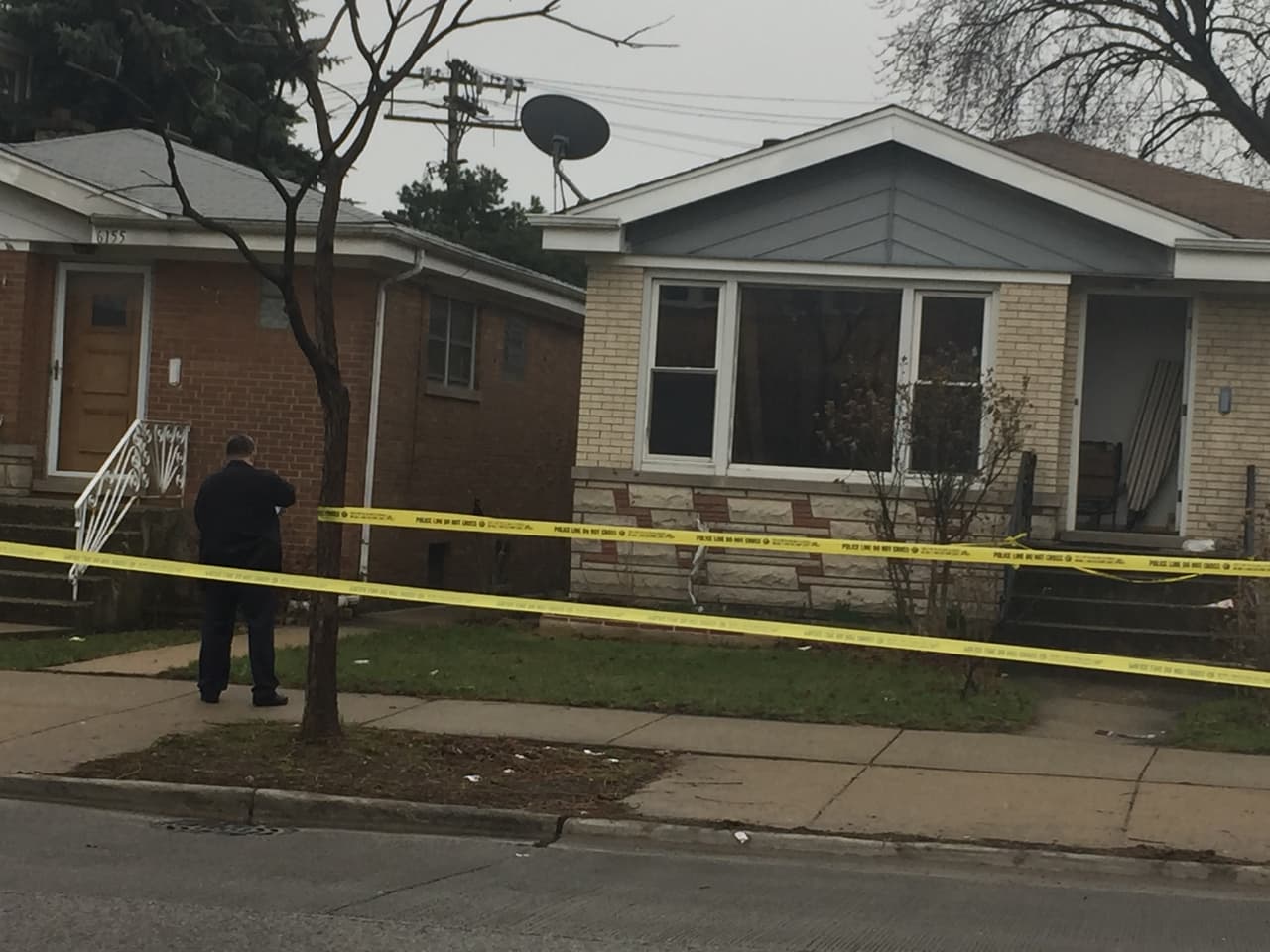 Los hechos sucedieron poco antes de las 6:30 am en el 6100 West Grand Avenue, en el barrio de Belmont Cragin.