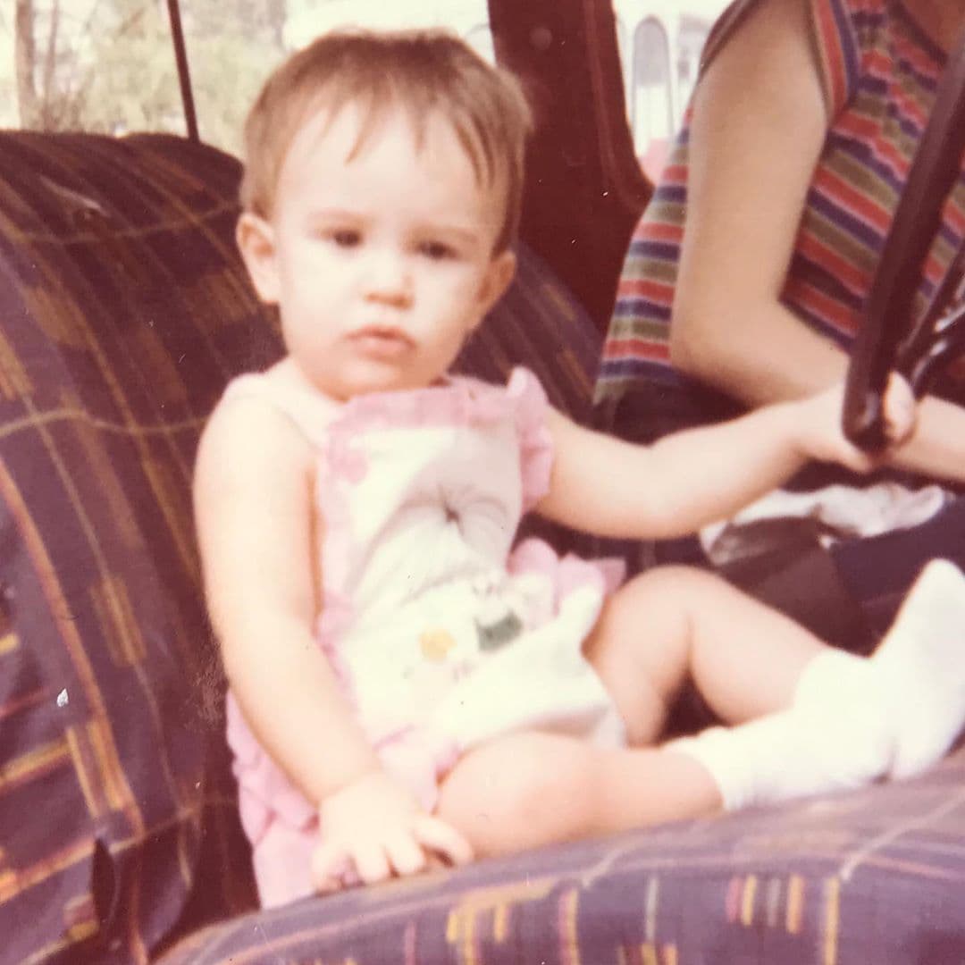 Y aquí, Carito Sarassa siendo muy pequeñita.