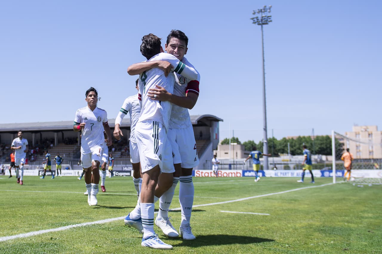 México venció a Colombia con goles de Santiago Muñoz y Efraín Álvarez para quedarse con el tercer lugar del torneo Maurice Revello.