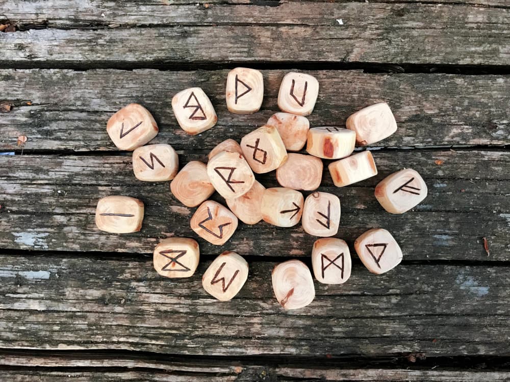 Una runa también puede ayudarte a conseguir dinero y que no te falte nada durante el año.