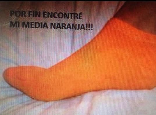 El actor publicó esta imagen junto a un emoji de corazón para demostrar que efectivamente ya encontró a su media naranja. Como era de esperarse, sus seguidores reaccionaron con diversos comentarios donde aplauden el buen humor de Julián.