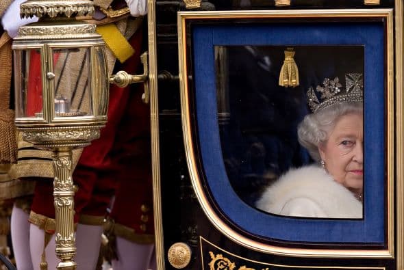 Su regreso al Palacio de Buckingham después de estar ante el Parlamento.