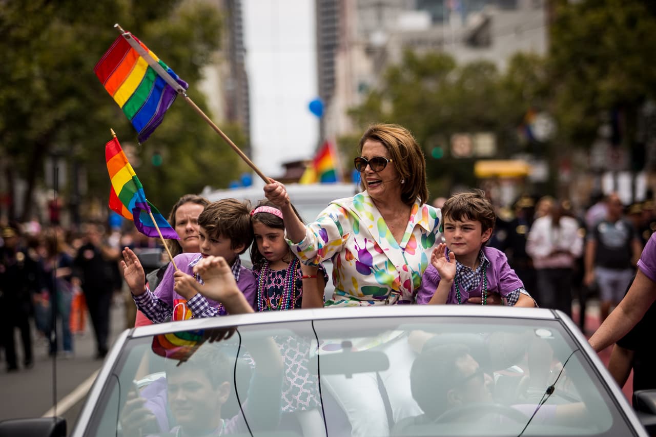 Cientos salieron a las calles de San Francisco para celebrar el Orgullo Gay.