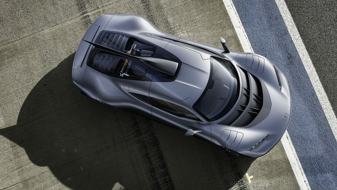 Ofrecerá diversos modos de conducción, entre ellos el totalmente eléctrico para ciudad o a baja velocidad, hasta uno de alta desempeño con el cual
<b> alcanza una velocidad máxima arriba de las 217 millas por hora,</b> que será recomendado para su manejo en pista.