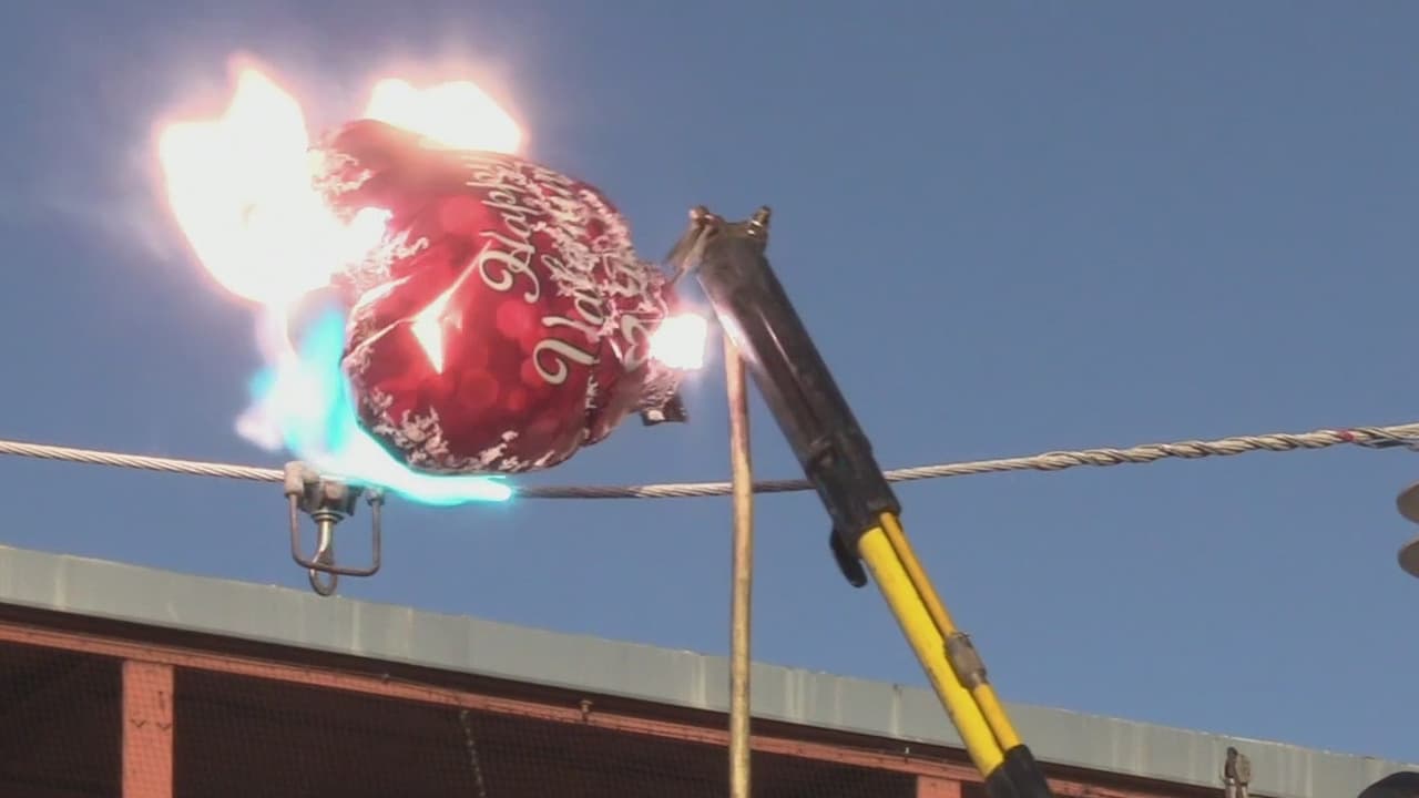Alertan sobre el uso de globos metálicos en las celebraciones del Día de las Madres y graduaciones