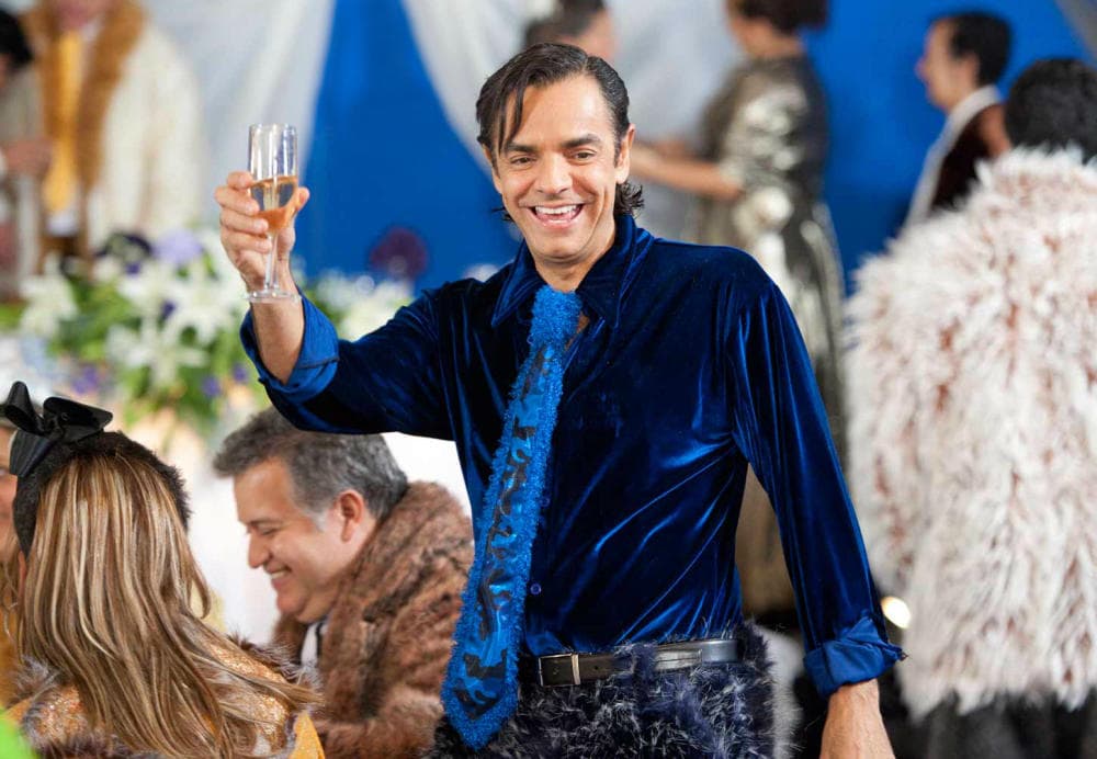 Pero los adultos también cambiaron, 
<b><a href="http://www.univision.com/temas/eugenio-derbez">Eugenio Derbez</a></b>, 'Ludovico P. Luche', era el padre de familia y a decir verdad era bastante torpe, sus desgracias eran las que ponían a temblar a su familia, pues gracias a él se desataban un sinfín de divertidas historias.