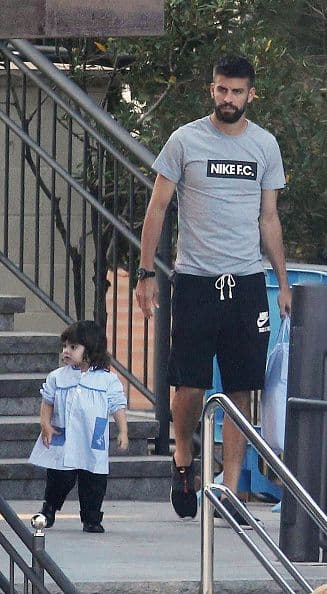 ¿Quién será el más emocionado con la noticia? Padre e hijo seguramente esperan con emoción al nuevo angelito que Shaki traerá al mundo para unirse a su familia.