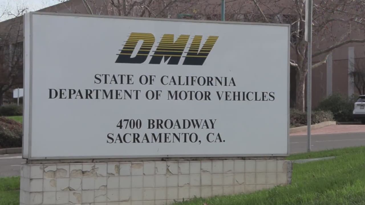 DMV de California detecta error en 325 mil licencias REAL ID con fechas incorrectas
