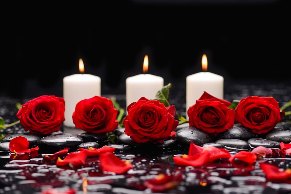 Deja las velas prendidas todo el día de Navidad hasta que se consuman.